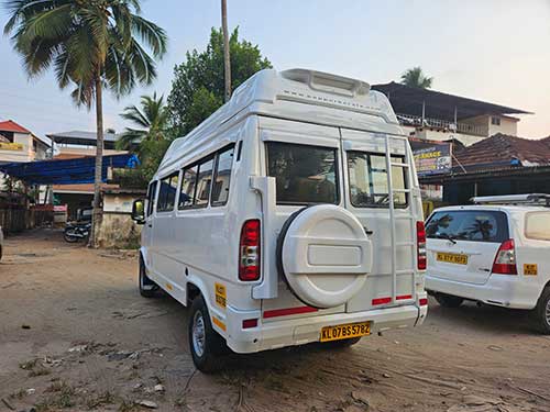 luxury 12 seater minibus