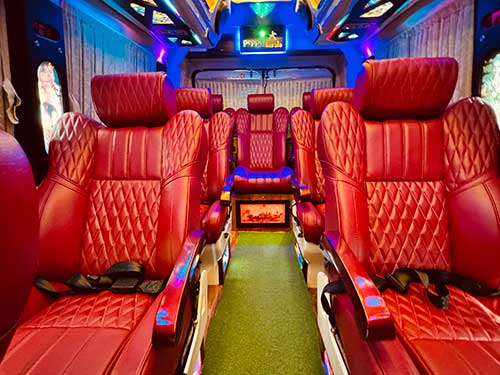 12 seater luxury tempo traveller in kerala